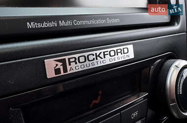 Позашляховик / Кросовер Mitsubishi Pajero 2012 в 