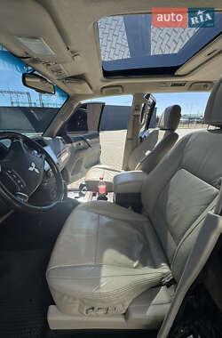 Внедорожник / Кроссовер Mitsubishi Pajero 2007 в 