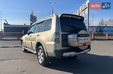 Позашляховик / Кросовер Mitsubishi Pajero 2008 в 
