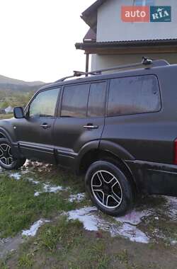 Внедорожник / Кроссовер Mitsubishi Pajero 2003 в 
