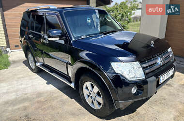 Позашляховик / Кросовер Mitsubishi Pajero 2008 в 