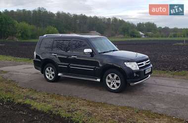 Внедорожник / Кроссовер Mitsubishi Pajero 2008 в Мироновке