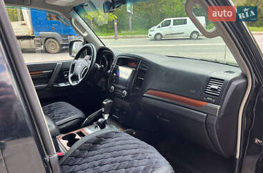 Внедорожник / Кроссовер Mitsubishi Pajero 2007 в 