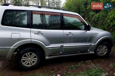 Позашляховик / Кросовер Mitsubishi Pajero 2004 в 