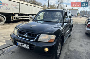 Внедорожник / Кроссовер Mitsubishi Pajero 2006 в 