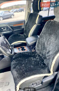 Внедорожник / Кроссовер Mitsubishi Pajero 2007 в 