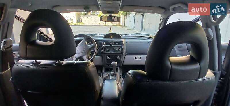 Внедорожник / Кроссовер Mitsubishi Pajero 2004 в Одессе