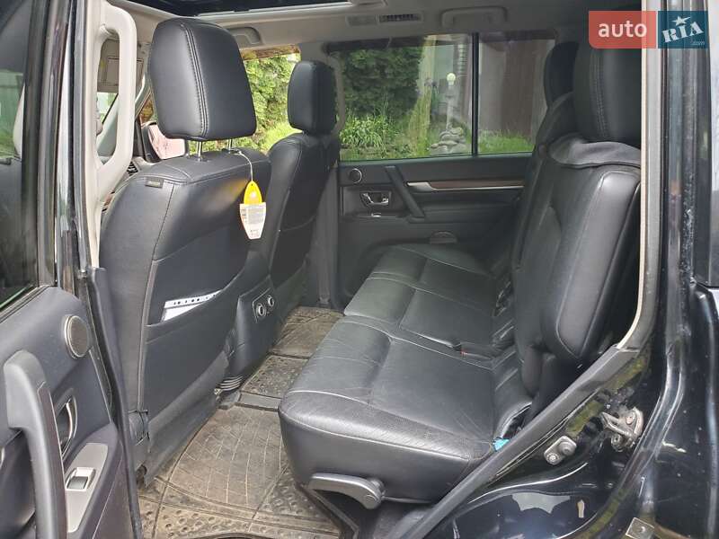 Позашляховик / Кросовер Mitsubishi Pajero 2008 в Чернівцях фото 6 Позашляховик / Кросовер Mitsubishi Pajero 2008 в Чернівцях