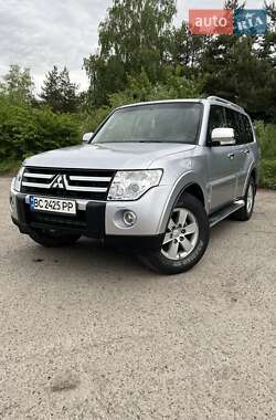 Позашляховик / Кросовер Mitsubishi Pajero 2007 в Львові
