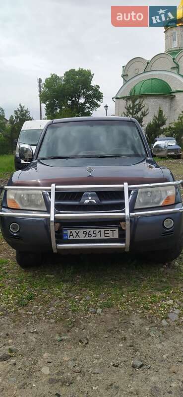 Внедорожник / Кроссовер Mitsubishi Pajero 2006 в 