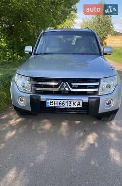 Позашляховик / Кросовер Mitsubishi Pajero 2007 в 