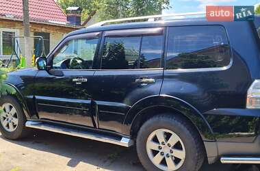 Позашляховик / Кросовер Mitsubishi Pajero 2008 в 