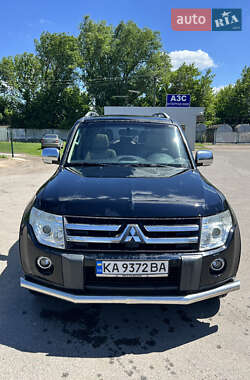 Внедорожник / Кроссовер Mitsubishi Pajero 2007 в Бобровице