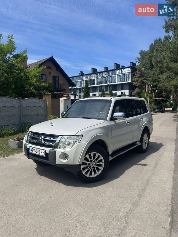 Mitsubishi Pajero 2008
