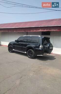 Позашляховик / Кросовер Mitsubishi Pajero 2008 в Запоріжжі