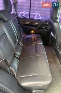 Позашляховик / Кросовер Mitsubishi Pajero 2008 в 