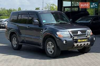Позашляховик / Кросовер Mitsubishi Pajero 2006 в Чернівцях