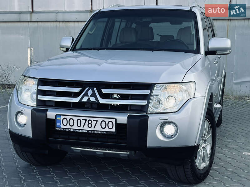 Внедорожник / Кроссовер Mitsubishi Pajero 2007 в Одессе