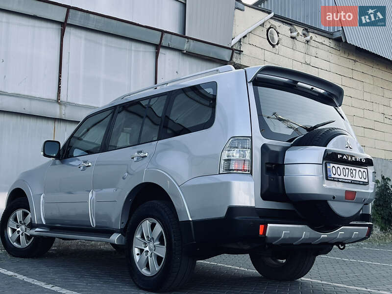 Внедорожник / Кроссовер Mitsubishi Pajero 2007 в Одессе