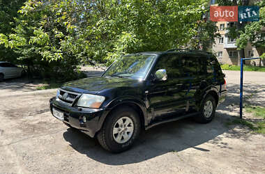 Внедорожник / Кроссовер Mitsubishi Pajero 2006 в 