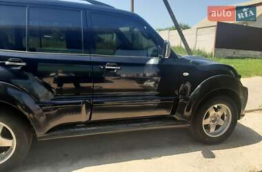 Внедорожник / Кроссовер Mitsubishi Pajero 2005 в 
