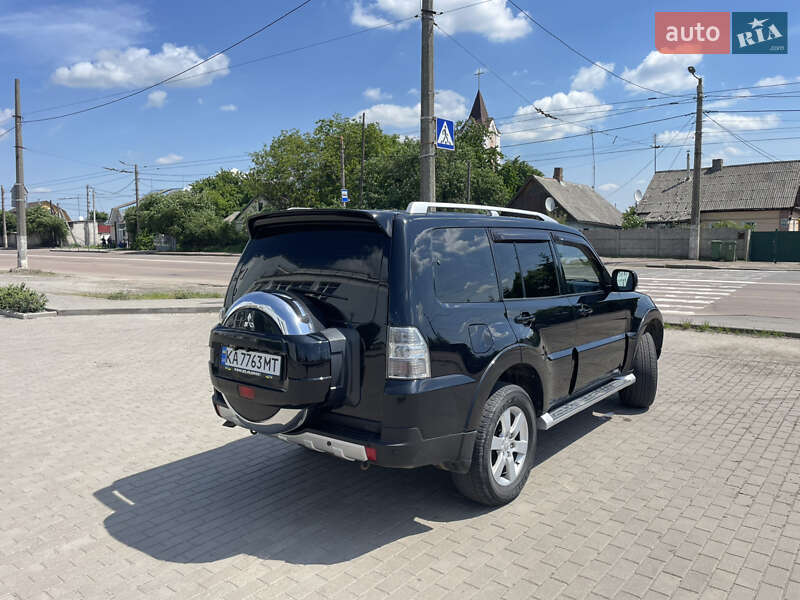 Внедорожник / Кроссовер Mitsubishi Pajero 2007 в Житомире