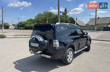 Внедорожник / Кроссовер Mitsubishi Pajero 2007 в 