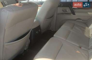 Внедорожник / Кроссовер Mitsubishi Pajero 2008 в 