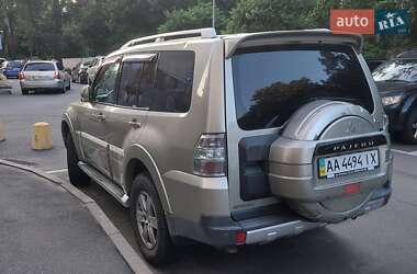 Внедорожник / Кроссовер Mitsubishi Pajero 2008 в 