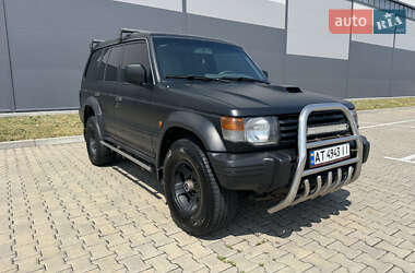 Внедорожник / Кроссовер Mitsubishi Pajero 1991 в 