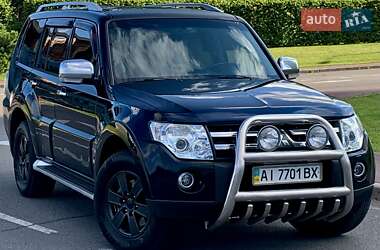 Внедорожник / Кроссовер Mitsubishi Pajero 2008 в Киеве