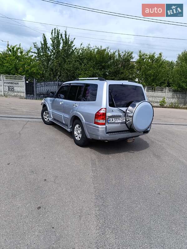 Внедорожник / Кроссовер Mitsubishi Pajero 2004 в Житомире фото 6 Внедорожник / Кроссовер Mitsubishi Pajero 2004 в Житомире