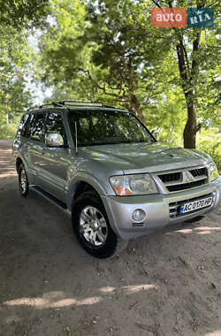 Внедорожник / Кроссовер Mitsubishi Pajero 2005 в Львове