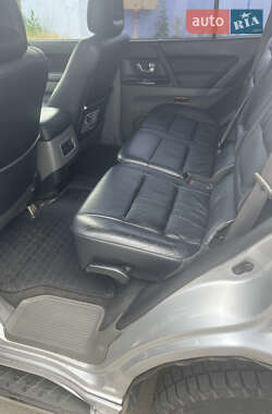 Внедорожник / Кроссовер Mitsubishi Pajero 2003 в 