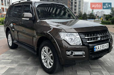 Внедорожник / Кроссовер Mitsubishi Pajero 2019 в Киеве