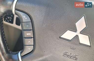 Внедорожник / Кроссовер Mitsubishi Pajero 2007 в 