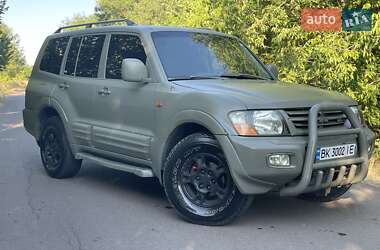 Позашляховик / Кросовер Mitsubishi Pajero 2001 в Одесі