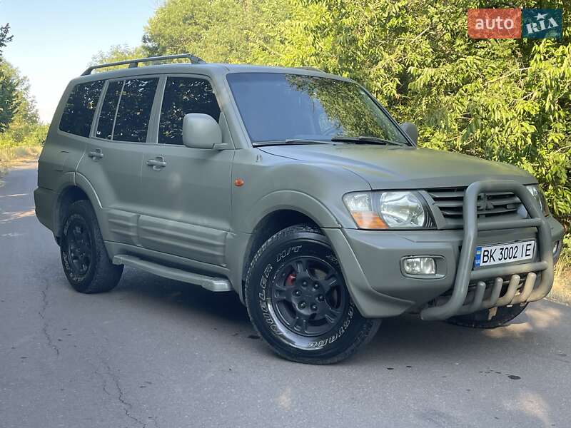 Внедорожник / Кроссовер Mitsubishi Pajero 2001 в Одессе