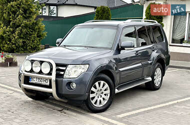 Внедорожник / Кроссовер Mitsubishi Pajero 2007 в 