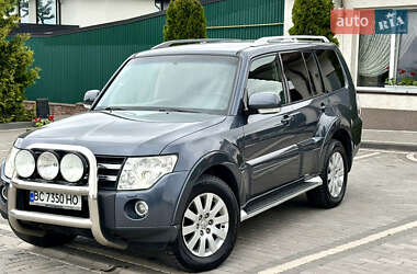 Внедорожник / Кроссовер Mitsubishi Pajero 2007 в 