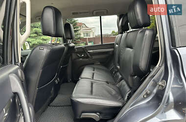 Внедорожник / Кроссовер Mitsubishi Pajero 2007 в 