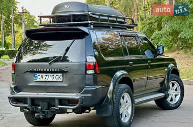 Внедорожник / Кроссовер Mitsubishi Pajero 2006 в 