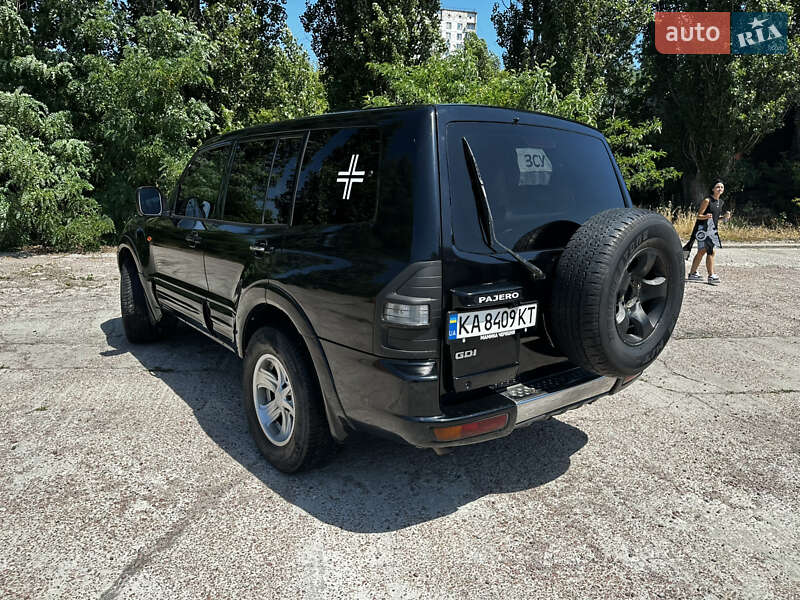 Внедорожник / Кроссовер Mitsubishi Pajero 2000 в Киеве