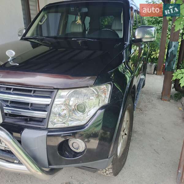 Позашляховик / Кросовер Mitsubishi Pajero 2007 в Києві