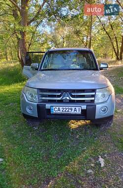 Позашляховик / Кросовер Mitsubishi Pajero 2007 в Черкасах