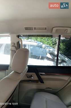 Внедорожник / Кроссовер Mitsubishi Pajero 2007 в 