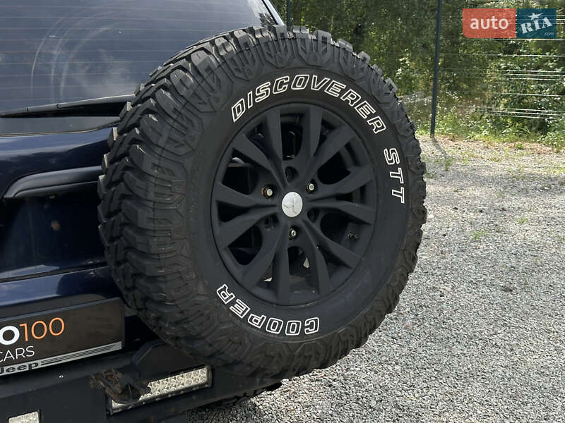 Внедорожник / Кроссовер Mitsubishi Pajero 2013 в Гостомеле