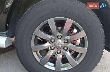 Внедорожник / Кроссовер Mitsubishi Pajero 2008 в 