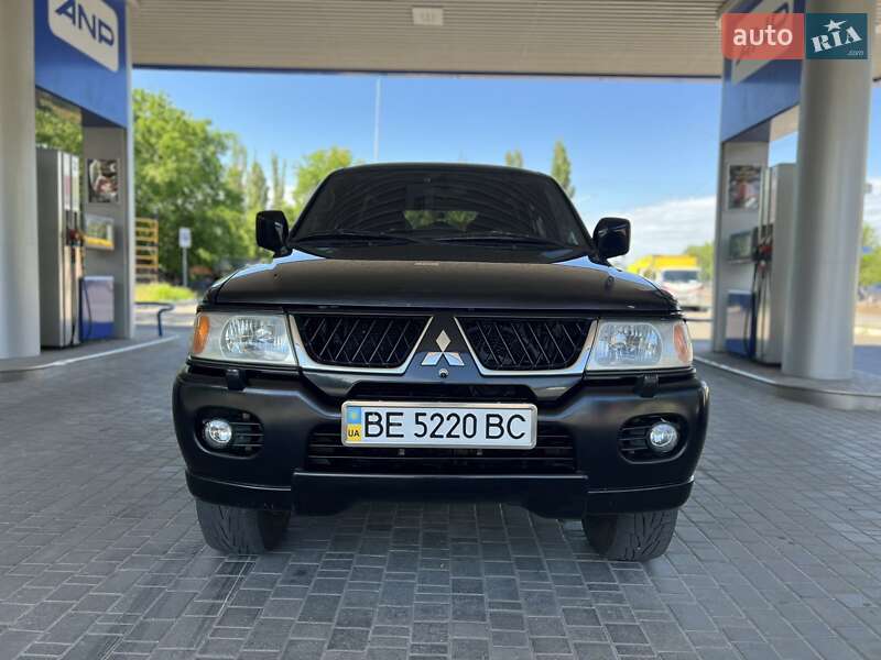 Позашляховик / Кросовер Mitsubishi Pajero 2007 в Миколаєві