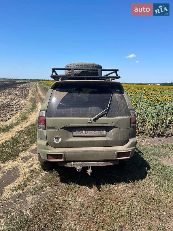 Внедорожник / Кроссовер Mitsubishi Pajero 2008 в Новониколаевке